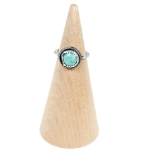 Load image into Gallery viewer, Turquoise sterling silver ring S