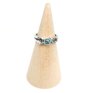 Turquoise sterling silver ring (flower)