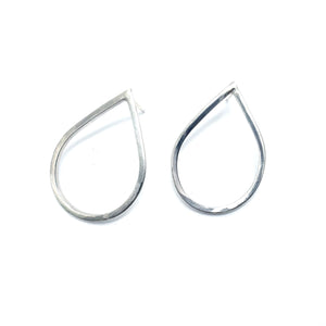 COLD STAR : Sterling silver teardrop earrings