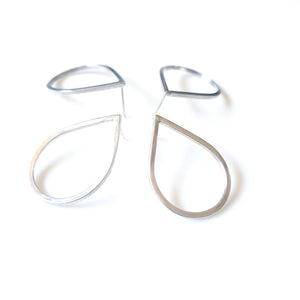 COLD STAR : Sterling silver teardrop earrings