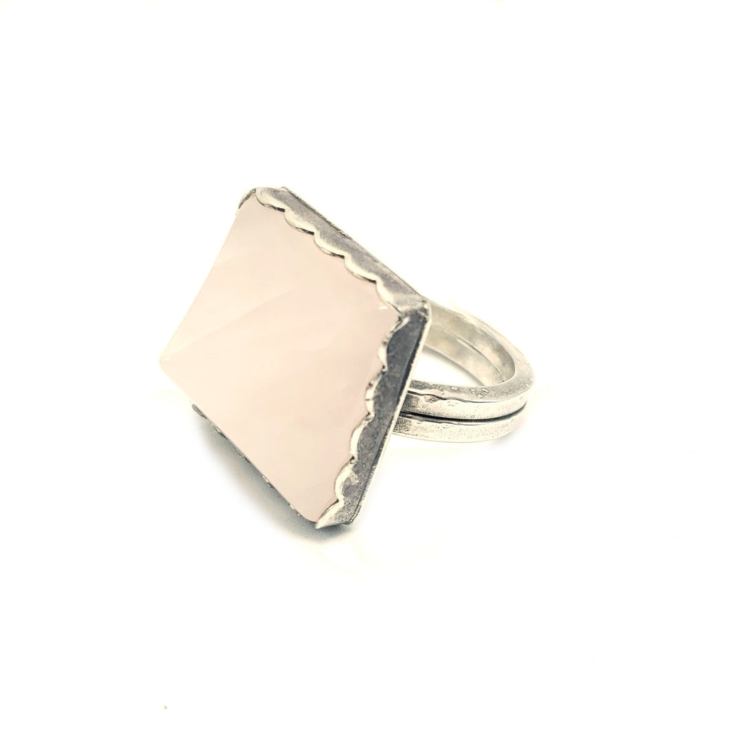 SILENT WARRIOR : Rose Quartz Statement Ring