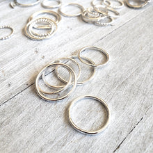 Load image into Gallery viewer, Stackable Silver Ring , A set of 3 rings