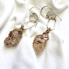 Load image into Gallery viewer, Fenster quartz with oil, Raw gemstone earrings #1