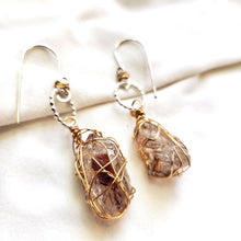 Load image into Gallery viewer, Fenster quartz with oil earrings, Great healing jewelry #4