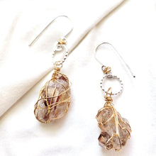 Load image into Gallery viewer, Fenster quartz with oil earrings, Great healing jewelry #4