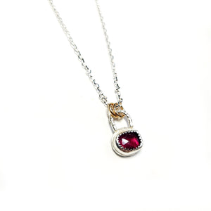 K-Rulez Gem Candy, Garnet ecklace